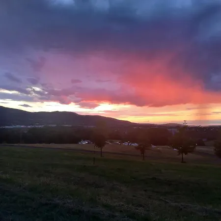 Ne- Bydleni Luxuszelt Reichenberg
